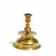 SMALL BRASS BELL-SHAPED CANDLESTICK - Foto 1 SMALL BRASS BELL-SHAPED CANDLESTICK - Foto 1