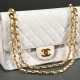 Chanel "Classic Double Flap Medium", gestepptes we… - Foto 1 Chanel "Classic Double Flap Medium", gestepptes we… - Foto 1