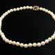 Cultured pearl choker on floral Biedermeier rose g… - фото 1 Cultured pearl choker on floral Biedermeier rose g… - фото 1