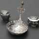 3 Various pieces of Dutch silver with repoussé dec… - photo 1 3 Various pieces of Dutch silver with repoussé dec… - photo 1