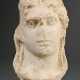 ‘Female head’, finely crystalline marble fragment,… - photo 1 ‘Female head’, finely crystalline marble fragment,… - photo 1