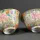 Pair of Chinese porcelain bowls with millefleur de… - photo 1