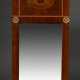 Biedermeier console mirror with segmented pediment… - photo 1 Biedermeier console mirror with segmented pediment… - photo 1