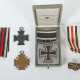 3 Orden und 1 Knopflochdekoration 1. WK, Eisernes Kreuz 1914, im selte… - photo 1 3 Orden und 1 Knopflochdekoration 1. WK, Eisernes Kreuz 1914, im selte… - photo 1