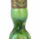 Vase mit Montur Joh. Loetz, Wwe, Klostermühle, um 1900, grün irisieren… - photo 1 Vase mit Montur Joh. Loetz, Wwe, Klostermühle, um 1900, grün irisieren… - photo 1