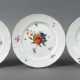 Drei variierende Teller mit Frucht- bzw. Blumenmalerei Frankenthal, um… - photo 1