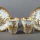 2 Henkelbecher und Unterschalen mit Goldchinesendekor Meissen, um 1725… - Foto 1
