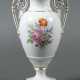 Henkelvase Meissen, 2. Hälfte 20. Jh., Weißporzellan, Amphorenform mit… - фото 1