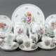 Kaffeeservice für 12 Personen Nymphenburg, nach 1920, Weißporzellan, g… - Foto 1 Kaffeeservice für 12 Personen Nymphenburg, nach 1920, Weißporzellan, g… - Foto 1