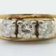 Ring 20. Jhr., Gelbgold 585, besetzt mit 3 Brillanten, zs. ca. 0,60 ct… - фото 1