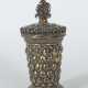Trauben-Deckelpokal Hanau, dat. 1888, Silber, ca. 310 g, reliefplastis… - photo 1