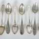 Sammlung von 12 Tafellöffeln u. a. München, 19. Jh., Silber, ca. 555 g… - Foto 1 Sammlung von 12 Tafellöffeln u. a. München, 19. Jh., Silber, ca. 555 g… - Foto 1