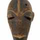 Maske der Abron oder Brong Elfenbeinküste, Holzmaske mit schlitzförmig… - Foto 1
