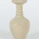 Rippenvase China, Song-Dynastie, 960 - 1279, Qinbei-Keramik, beige-wei… - photo 1 Rippenvase China, Song-Dynastie, 960 - 1279, Qinbei-Keramik, beige-wei… - photo 1