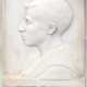 Relief "Seitliches Porträt eines jungen unbekannten Mannes", Marmor im Stil des Klassizismus, monogr. "FZ", 5x45,5x32,5 cm - photo 1 Relief "Seitliches Porträt eines jungen unbekannten Mannes", Marmor im Stil des Klassizismus, monogr. "FZ", 5x45,5x32,5 cm - photo 1