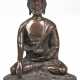 Bronzefigur "Buddha auf Lotusthron sitzend", patiniert, H. 18 cm - photo 1 Bronzefigur "Buddha auf Lotusthron sitzend", patiniert, H. 18 cm - photo 1