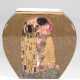 Vase, Goebel, Artis Orbis, beidseitig mit Darstellung "Der Kuss" von Gustav Klimt, limitiert 4729 von 5000, vierkantiger gebauchter Korpus mit Goldrändern, H. 15 cm - Foto 1 Vase, Goebel, Artis Orbis, beidseitig mit Darstellung "Der Kuss" von Gustav Klimt, limitiert 4729 von 5000, vierkantiger gebauchter Korpus mit Goldrändern, H. 15 cm - Foto 1