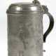 Zinn-Walzenkrug, Hochzeitskrug, monogr. "JGB" und dat. 1797, figürlich ziseliert, gedellt, Ges.-H. 24 cm - фото 1 Zinn-Walzenkrug, Hochzeitskrug, monogr. "JGB" und dat. 1797, figürlich ziseliert, gedellt, Ges.-H. 24 cm - фото 1