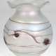 Jugendstil-Vase, Poschinger, irisierend, stark gebauchter Korpus mit aufgelegten lila Fäden, gewellter Rand, min. best., kl. Haarriß, H. 19 cm - Foto 1