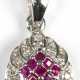 Anhänger mit Kette, 925er Silber, rhodiniert, Diamanten von ca. 0,20 ct. und Rubine im Carree-Schliff, Anhänger mit Öse ca. 2,8 cm - photo 1 Anhänger mit Kette, 925er Silber, rhodiniert, Diamanten von ca. 0,20 ct. und Rubine im Carree-Schliff, Anhänger mit Öse ca. 2,8 cm - photo 1