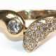 Brillant-Ring, 585er GG, mit Brillant-Besatz von zus.ca. 0,5 ct. , davon 1x ca. 0,20 ct., Ges.-Gew. 4,86 g, RG 55 - фото 1 Brillant-Ring, 585er GG, mit Brillant-Besatz von zus.ca. 0,5 ct. , davon 1x ca. 0,20 ct., Ges.-Gew. 4,86 g, RG 55 - фото 1
