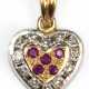 Brillant-Rubin-Herzanhänger, 750er GG/ WG, mit 12 Brillanten von zus. ca. 0,24 ct.,und 5 Rubinen ausgefasst, Ges.-Gew. 2,58 g, L. (mit Öse) 2,0 cm - photo 1 Brillant-Rubin-Herzanhänger, 750er GG/ WG, mit 12 Brillanten von zus. ca. 0,24 ct.,und 5 Rubinen ausgefasst, Ges.-Gew. 2,58 g, L. (mit Öse) 2,0 cm - photo 1