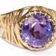 Amethyst-Ring, 750er GG (geprüft), durchbrochen gearbeitete Schauseite ausgefasst mit 1 rund facettierten Amethyst, Ges.-Gew. 4,89 g, RG 56 - photo 1 Amethyst-Ring, 750er GG (geprüft), durchbrochen gearbeitete Schauseite ausgefasst mit 1 rund facettierten Amethyst, Ges.-Gew. 4,89 g, RG 56 - photo 1