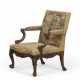 A GEORGE II MAHOGANY AND NEEDLEWORK LIBRARY ARMCHAIR - Foto 1