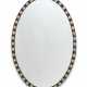 A LARGE IRISH AMETHYST, WHITE AND GILT-DECORATED CUT-GLASS OVAL MIRROR - Foto 1