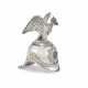 A SILVER AND ENAMEL CHARKA IN THE FORM OF A CHEVALIER GUARD HELMET - Foto 1 A SILVER AND ENAMEL CHARKA IN THE FORM OF A CHEVALIER GUARD HELMET - Foto 1