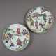 Zwei Porzellanteller mit Kriegerdekor - flache Tel… - фото 1 Zwei Porzellanteller mit Kriegerdekor - flache Tel… - фото 1