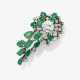 A brooch with emerald and diamonds - photo 1