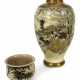 Satsuma-Vase mit figuralem Dekor und kleine Schale mit Bambusdekor aus Porzellan - photo 1