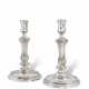 PAIRE DE FLAMBEAUX EN ARGENT D`&#201;POQUE LOUIS XV - photo 1