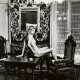 Helmut Newton. Charlotte Rampling at the Hotel Nord-Pinus, Arles - Foto 1