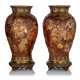 Paar Vasen aus Zinkspritzguss m. Dekor von Kriegern, teils polychrom akzentuiert - photo 1