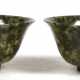 Paar Jade-Schälchen, rund, hauchdünn geschnittene spinatgrüne Jade, China 19. oder 20. Jh., ausgestellter Rand, H. 5,5 cm, Dm. 12,5 cm - photo 1