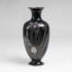Cloisonné-Vase mit Iris - фото 1