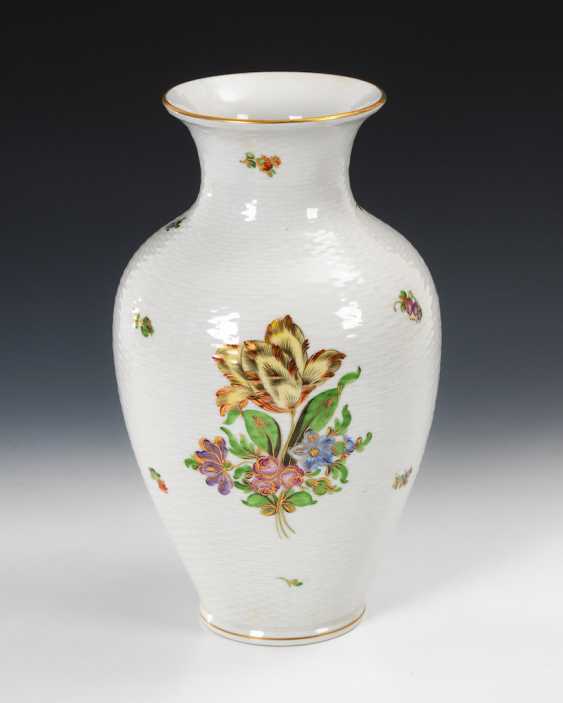 Vase With Flowers Painting Herend Auction Catalog 93 Spring