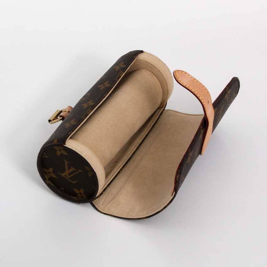 LOUIS VUITTON coveted watchesjewelryroll. lot 3629