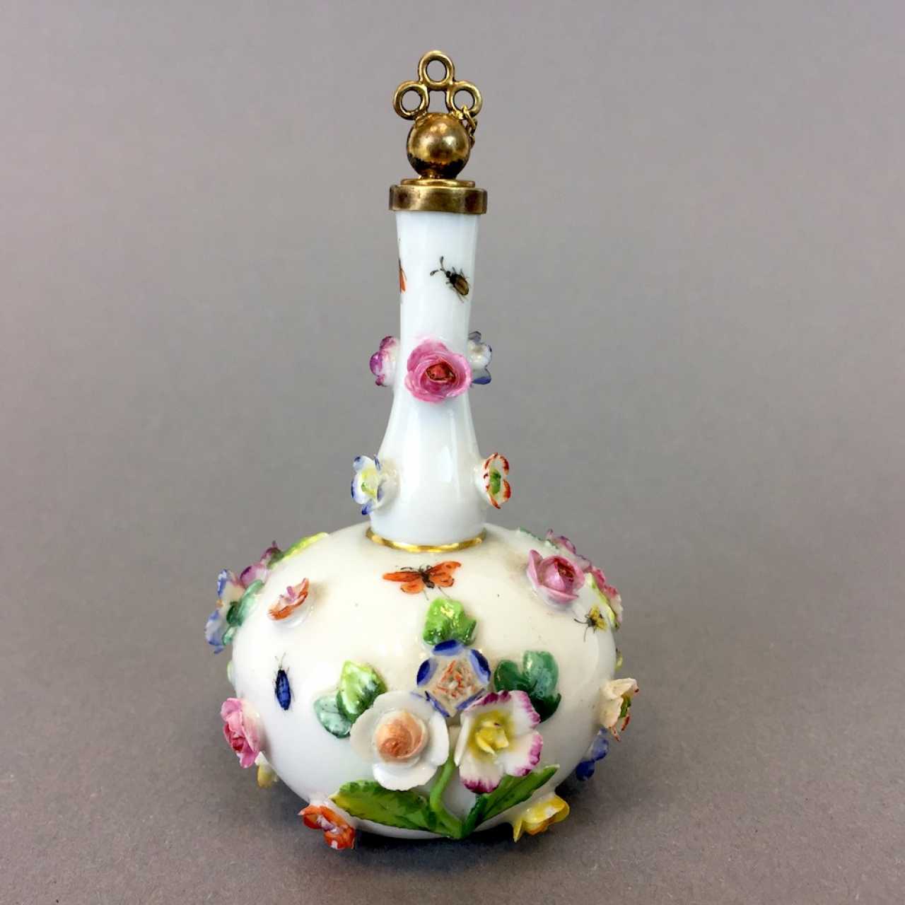 Perfume bottle: Meissen porcelain, placed flowers, cap and closure ...