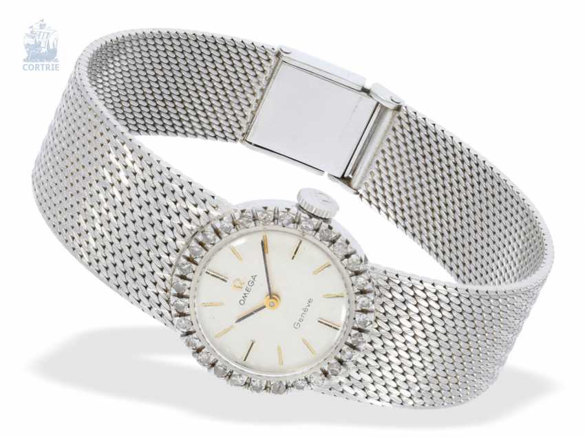 Auction Watch White Gold Vintage Women S Watch Of The Omega Brand With Diamonds Buy Online By Veryimportantlot Com Auction Catalog Fine Jewellery Antique To Modern From 17 03 2019 Photo Price Auction Lot 5260