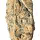 Fragment einer Kolossalstatue des Königs Echnaton aus Rosengranit - photo 1
