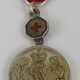 Schaumburg-Lippe: Silberne Militärverdienst-Medaille mit "Rotem Kreuz" Miniatur. - Foto 1