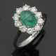 Klassischer Smaragd-Diamantring - фото 1