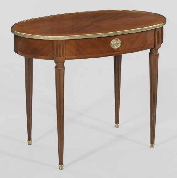 Small Ladies Writing Desk In The Louis Xvi Style Auction Catalog