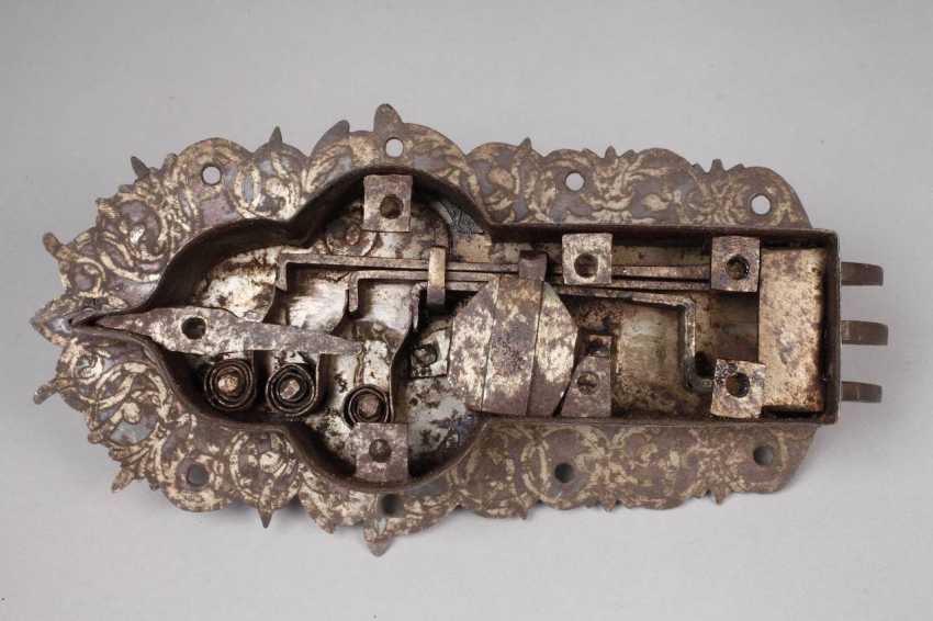 Baroque Cabinet Lock Auction Catalog Art And Antiques Part 1