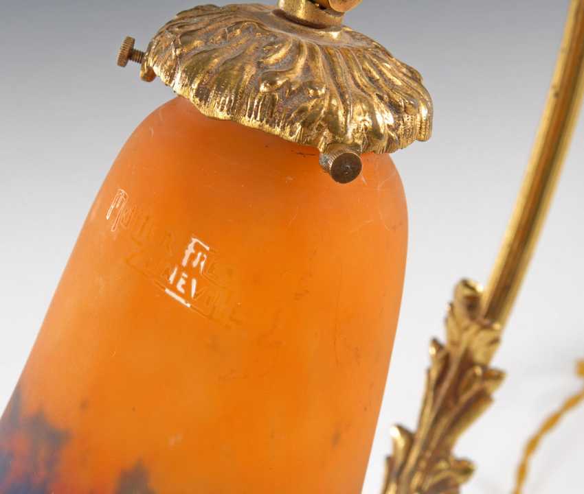 Auction: Table lamp MULLER FRÈRES Auction: Slim table lamp MULLER FRÈRES