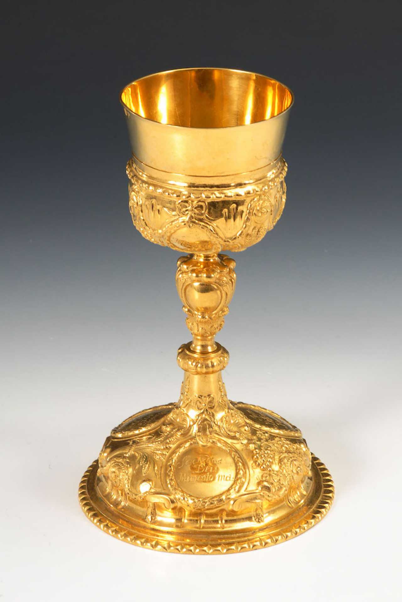 Auction: Gold-Plated Chalice. — buy online. Auction catalog 