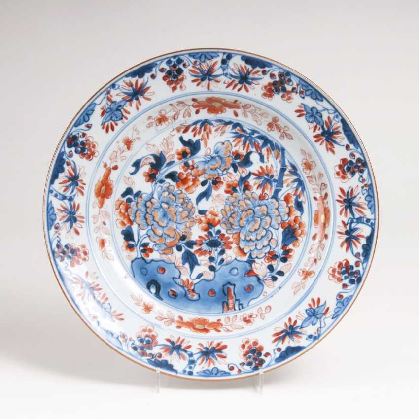 Chinese plate in Imari style — buy at online auction at ...